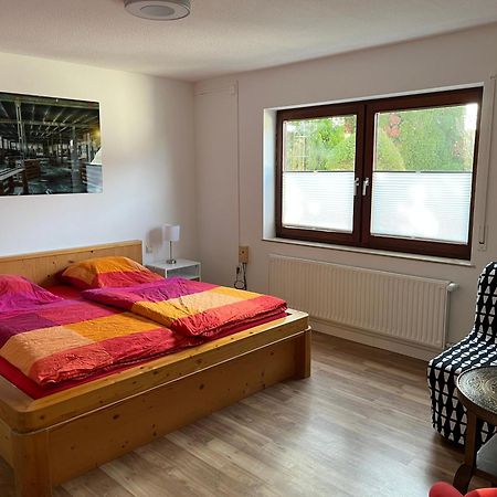 Ruhige Wohnung In Feldrandlage Massenbachhausen 外观 照片